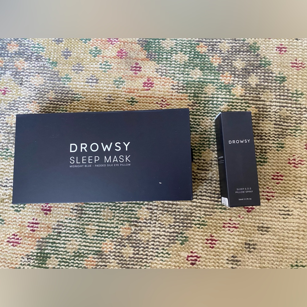 DROWSY NWT sleep mask and aromatherapy